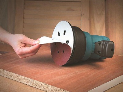 Круг абразивный шлифовальный на липучке 8 отверстий Ø125 P40 (УПАКОВКА ПО 100ШТ) Круг абразивный шлифовальный на липучке 8 отверстий Ø125 P40 (УПАКОВКА ПО 100ШТ)